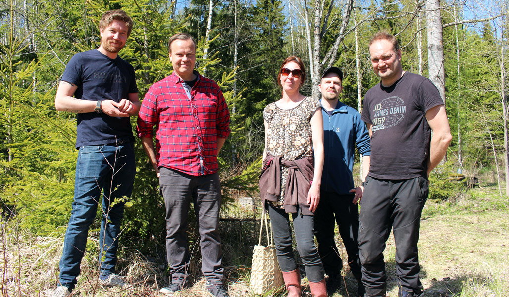 Sampsa Siekkinen Arctic Kombucha -yrityksestä, Pekka Koivisto Kaskein Marjasta, Satu Ylöstalo, Arto Pulkkinen ja Tapani Artell. 